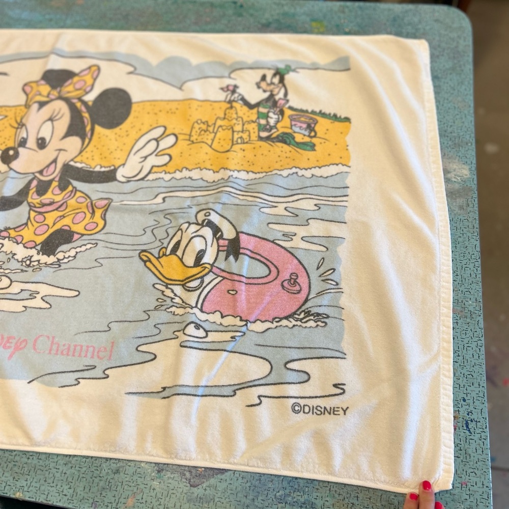 Vintage Disney Beach Towel - Picture 7 of 11